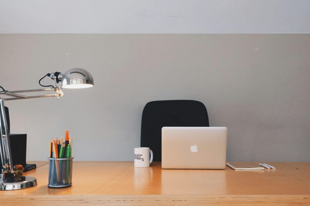 pexels-photo-265072-265072 Silver Apple Macbook on Brown Wooden Table